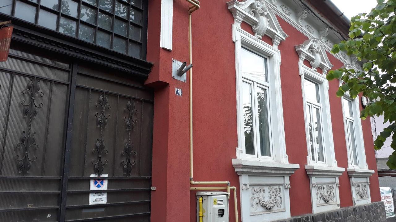 Апартаменты Casa Victoria Тыргу-Муреш Экстерьер фото
