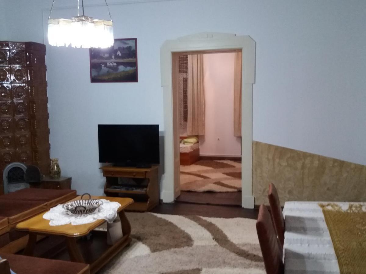 Апартаменты Casa Victoria Тыргу-Муреш Экстерьер фото